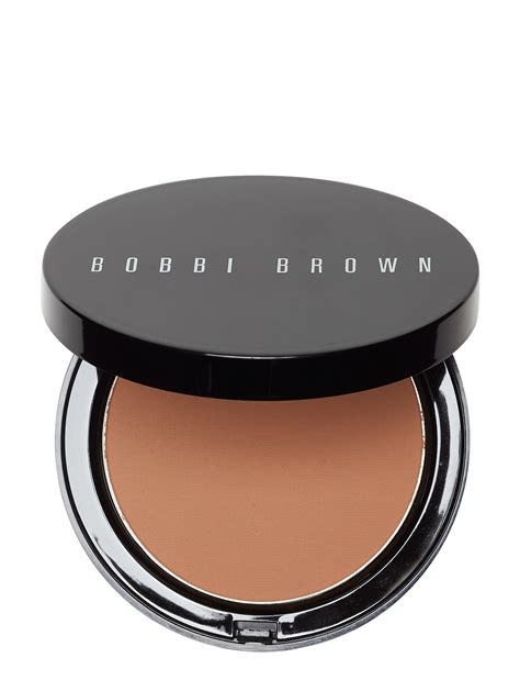 bobbi brown bronzer in natural.